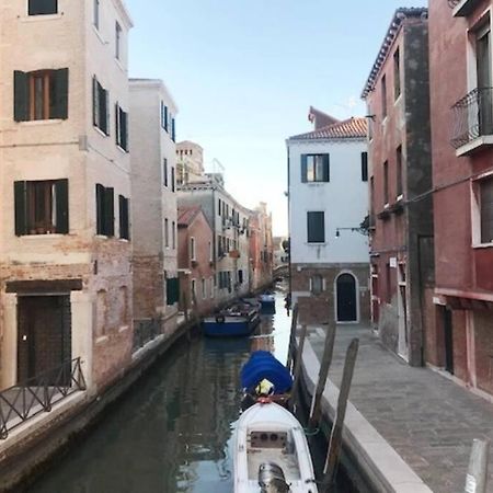 Appartamento Tipico Con Corte Privata Venedig Exteriör bild