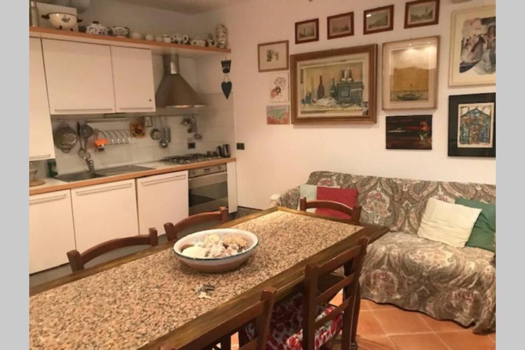 Appartamento Tipico Con Corte Privata Venedig Exteriör bild